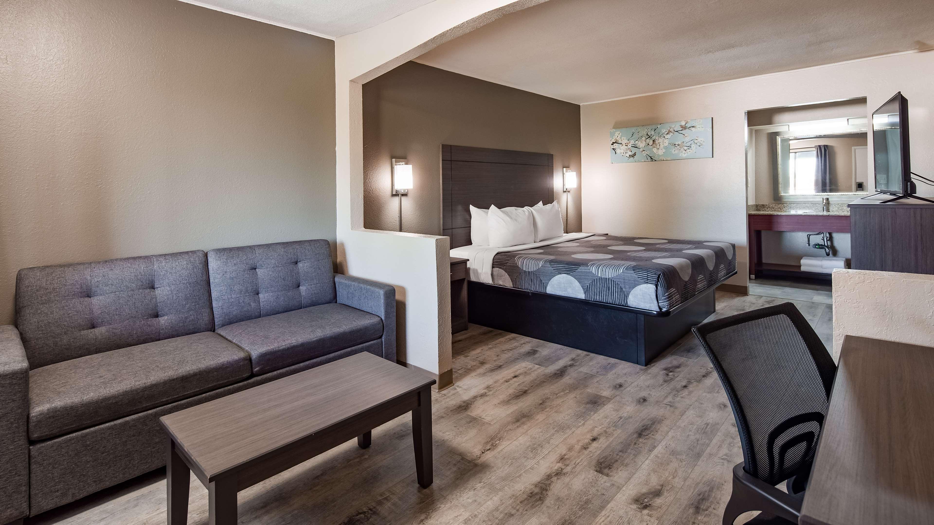 Surestay Hotel By Best Western Olathe Bagian luar foto