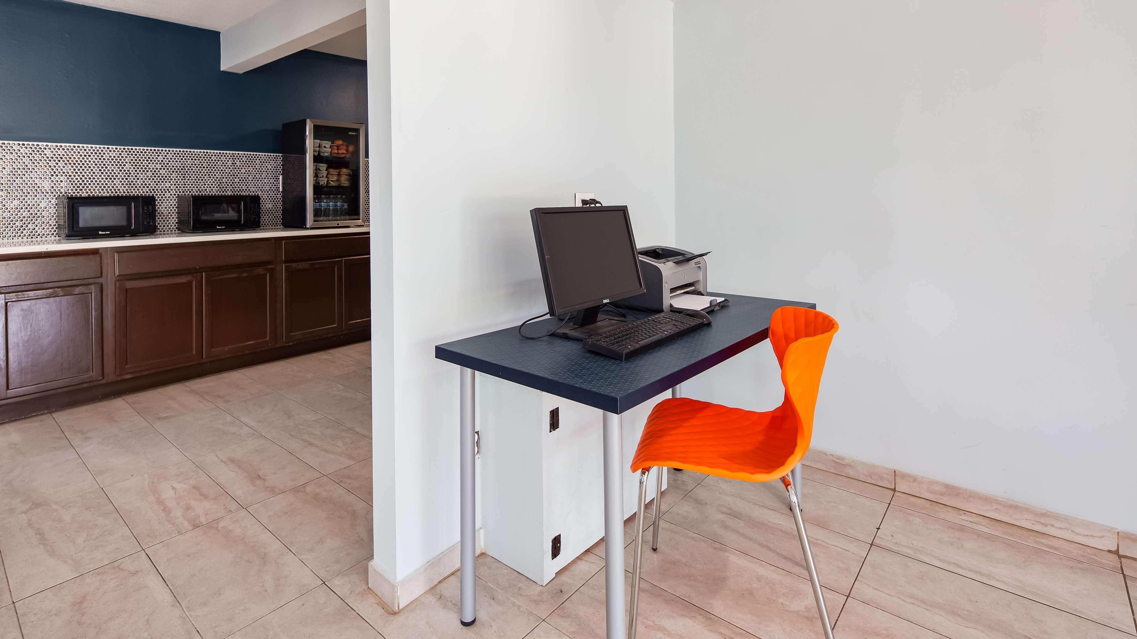 Surestay Hotel By Best Western Olathe Bagian luar foto