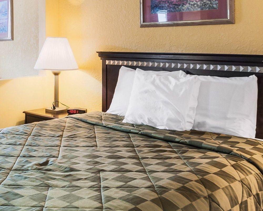 Surestay Hotel By Best Western Olathe Bagian luar foto